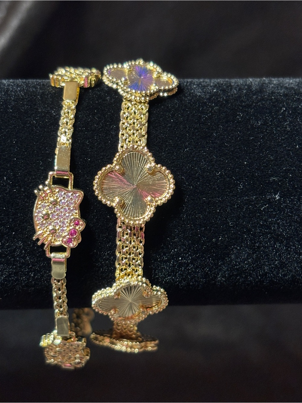 Pretty Bird Diamond-Cut Clover & Hello Kitty CZ Set Bracelet - Picture 7 of 12